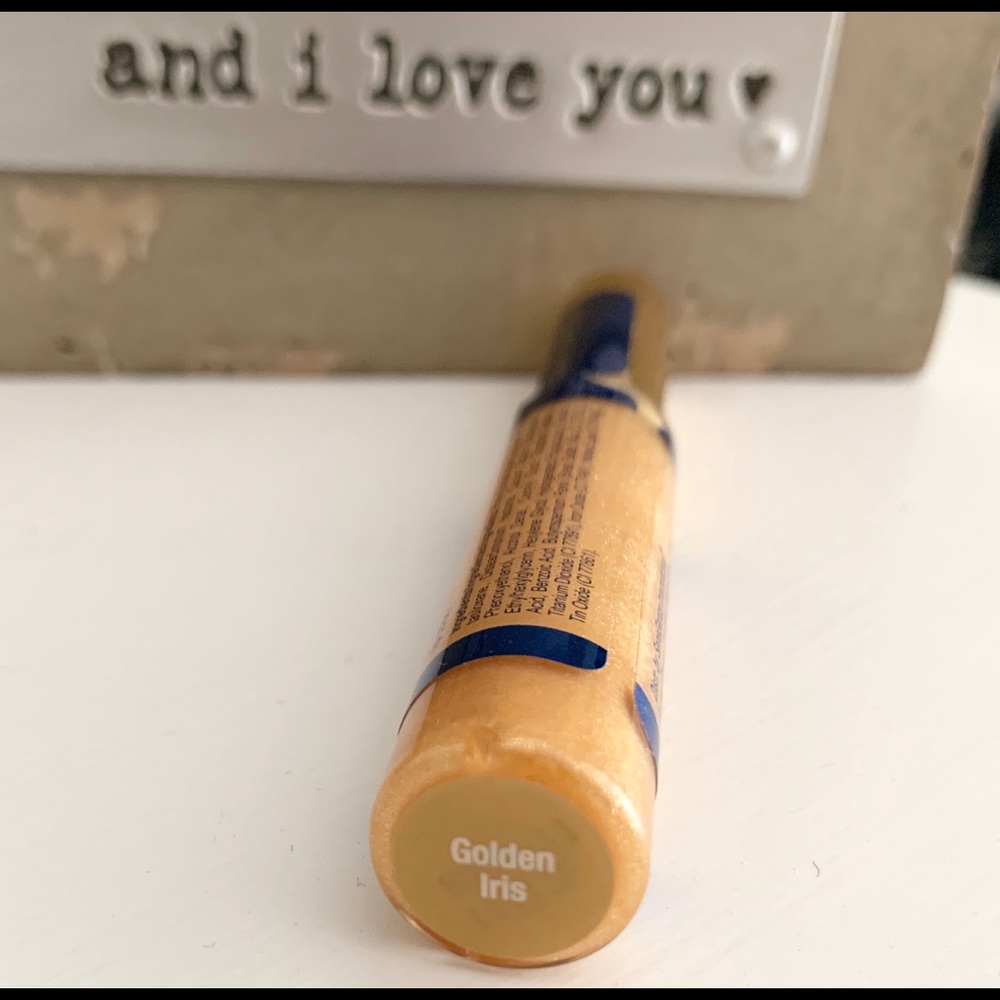 Golden Iris Gloss